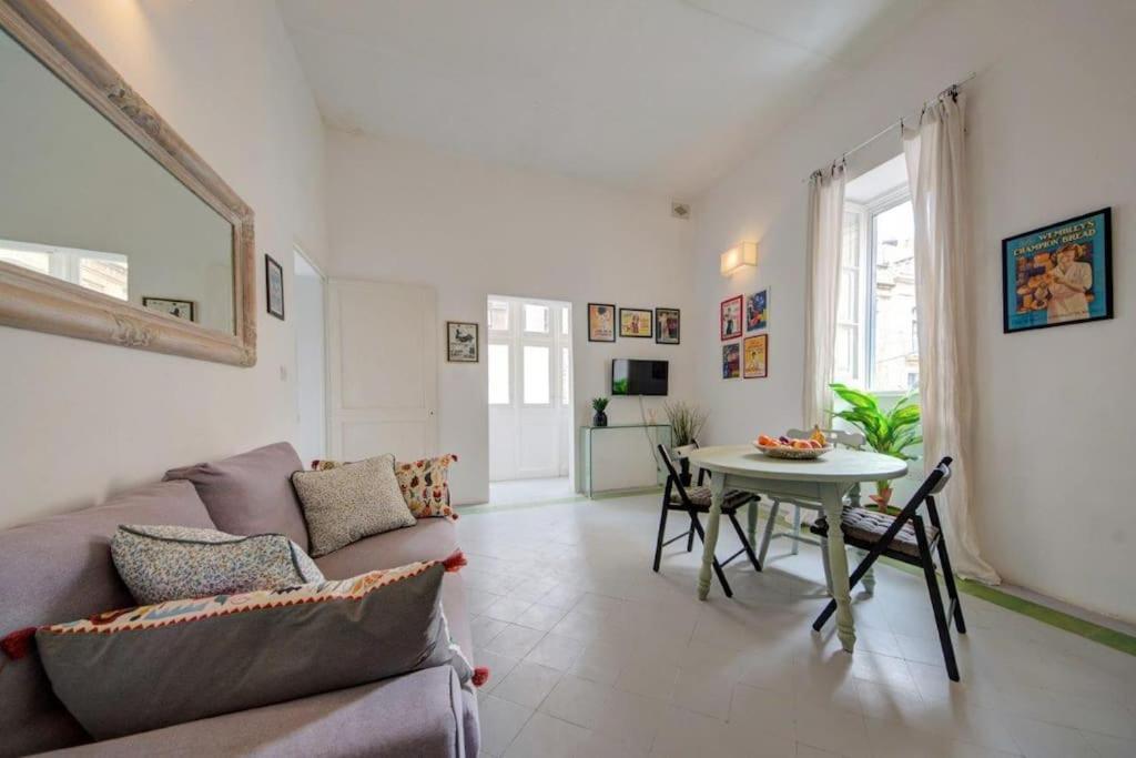 Traditional Maltese Town House In Floriana 外观 照片