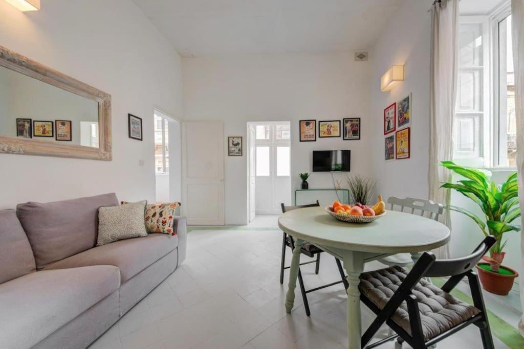 Traditional Maltese Town House In Floriana 外观 照片
